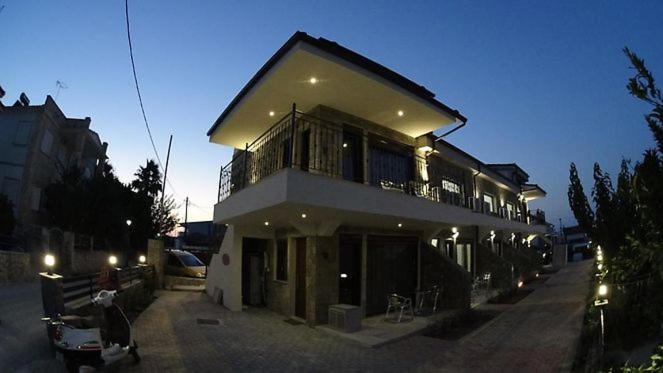 Stone Suites Pefkochori Buitenkant foto