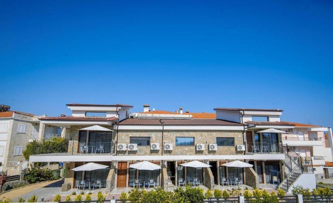 Stone Suites Pefkochori Buitenkant foto