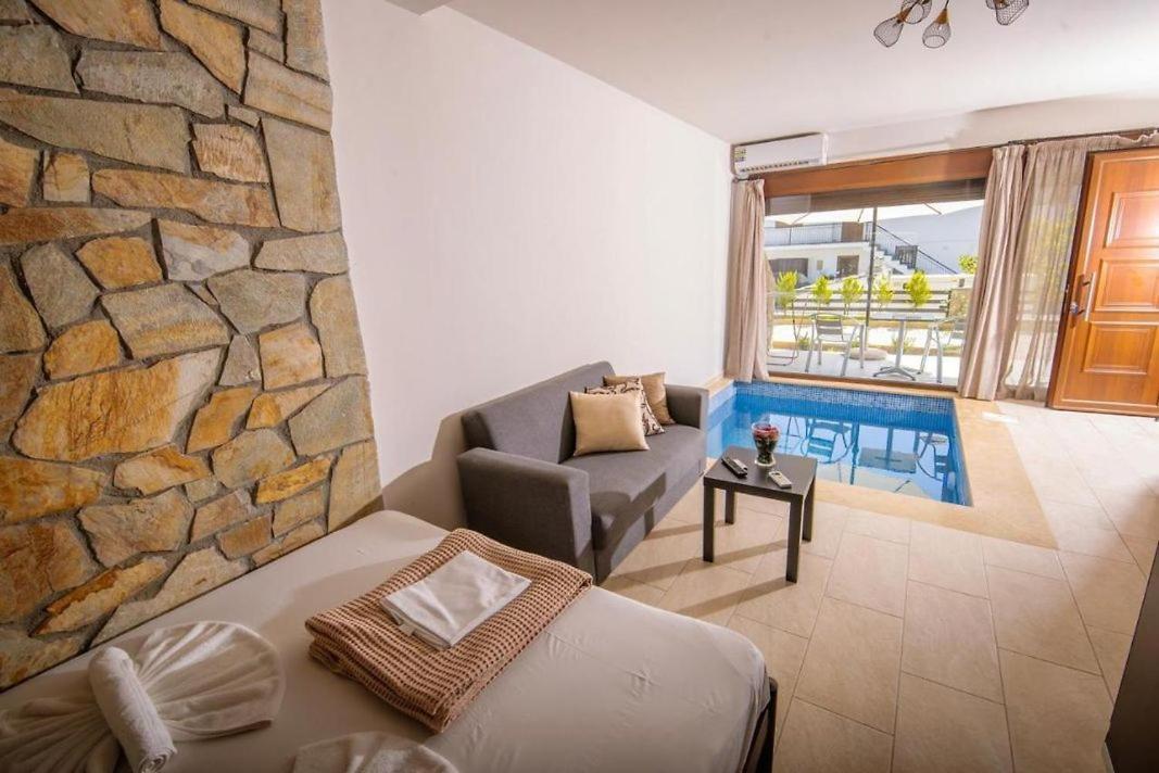 Stone Suites Pefkochori Buitenkant foto