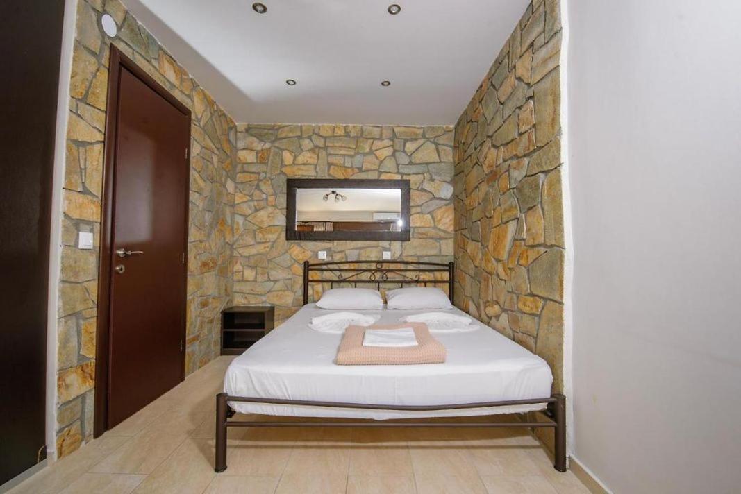 Stone Suites Pefkochori Buitenkant foto